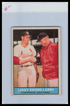 Load image into Gallery viewer, 1961 Topps #75 Lindy Shows Larry CPC G/VG
