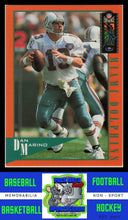 Load image into Gallery viewer, 1995 Classic NFL Experience #52 Dan Marino Gold NM